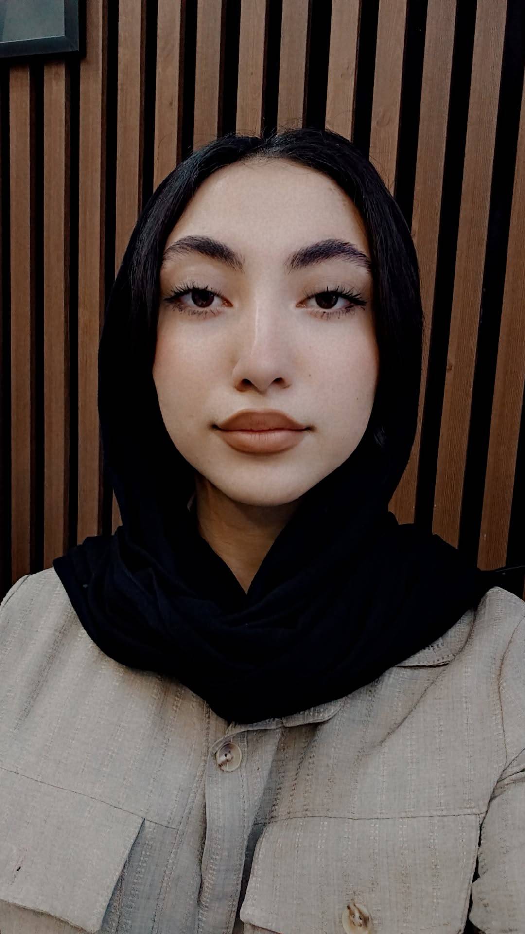 آتنا شجاعی